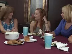 پورن استار آلمانی توسط کونزن خارجی خروس سیاه مقعد تنگ سخت لعنتی