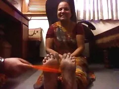 یک قلاب دار بالغ پس از تمرین تمرینات خود را به مربیان خود نشان داد فیلم سکس با خدمتکار