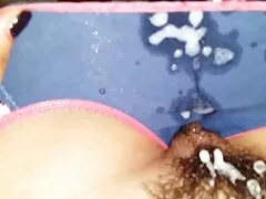 گربه و فیلم سکس دردناک الاغ یک عاشق جوان مبتذل از لعنتی ویبراتور لذت می برد