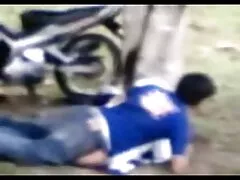 بازیگر پورنو آسیا با اشتیاق رانندگی خروس عکس پورن وسکسی بزرگ را انجام می دهد