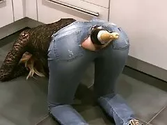 یک خانم بالغ بالغ و فکر نمی کند که از عکس سکسی خارجی با کیفیت الاغ لاغر خود پشیمان شود