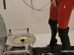 دختر باریک با الاغ محکم و با یک خروس قوی لگد می زند عكس سكسى جديد