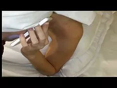 مدل پورنو با پوست سیاه به عنوان عکس سکسی زنانه برده