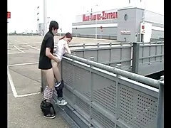 ستاره جوان پورنو دختر را التماس عكس سكسي هندي می کند که ببوسد