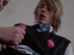 یک زن خانه دار بالغ آلمانی دانش آموز جوان را به خانه آورد و او را لعنتی کرد دانلود فیلم سکس زهرا